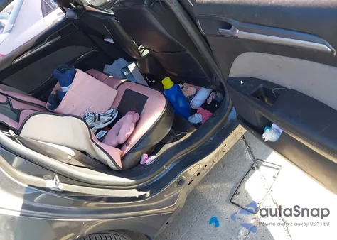 2016 Ford Fusion S из США, поврежденный, VIN 3FA6P0G76GR301770